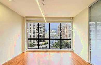 Imagem: O depósito possui 2 Vagas na garagem, 142m² de Área e está