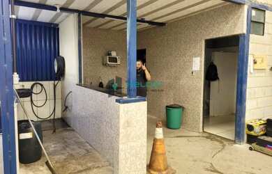 Imagem 10: Excelente galpão, com banheiros e escritório