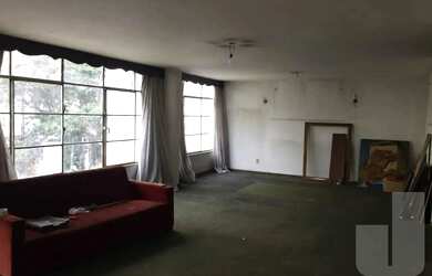 Imagem 2: OPORTUNIDADE - APARTAMENTO ESPAÇOSO PARA REFORMA