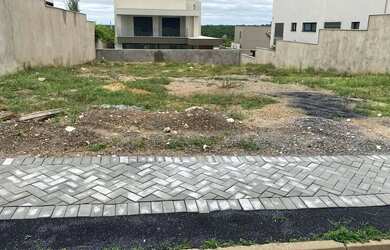 Imagem: O terreno possui 447-0m² de Área e está localizado em Nucleo