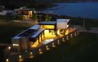 Imagem: A casa em condomínio possui 3 Dormitórios, 3 Banheiros, 4