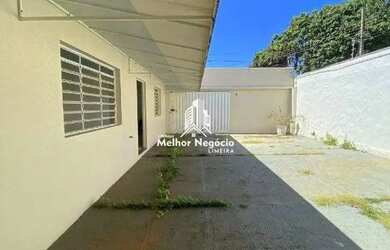 Imagem: O depósito possui 220m² de Área e está localizado em Centro