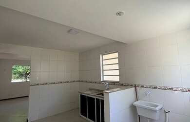 Imagem: A casa em condomínio possui 2 Dormitórios, 2 Banheiros, 2