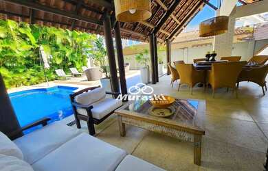 Imagem: A casa possui 5 Dormitórios, 2 Banheiros, 4 Vagas na garagem