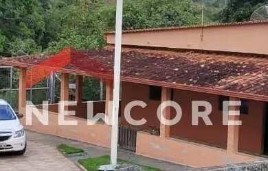 Imagem: A fazenda possui 200m² de Área e está localizado em Esmeraldas