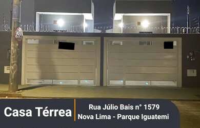 Imagem: A casa possui 3 Dormitórios, 2 Banheiros, 2 Vagas na garagem