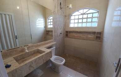 Imagem 3: Casa sozinha no lote. 2 Banheirose3 Dormitórios