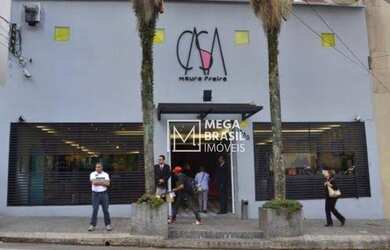 Imagem: O depósito possui 1100m² de Área e está localizado em Bairro