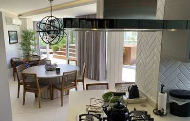 Imagem: O apartamento na cobertura possui 3 Dormitórios, 5 Banheiros