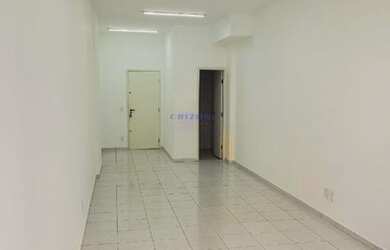 Imagem: O depósito possui 1 Vaga na garagem, 40m² de Área e está