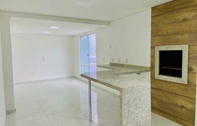 Imagem: A casa possui 4 Dormitórios, 2 Banheiros, 1 Vaga na garagem