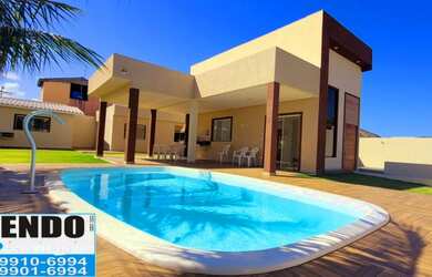 Imagem: A casa em condomínio possui 4 Dormitórios, 5 Banheiros, 2