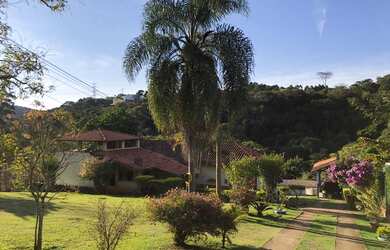 Imagem: A fazenda possui 4.000m² de Área e está localizado em Mairinque