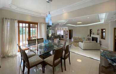 Imagem 10: Linda Casa com 4 dorm/3 sts - Salões festas e jogos, piscina, gourmet