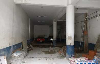 Imagem: O depósito possui 137m² de Área e está localizado em Centro