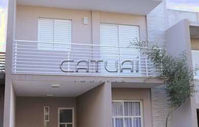 Imagem: A casa em condomínio possui 3 Dormitórios, 2 Banheiros, 1