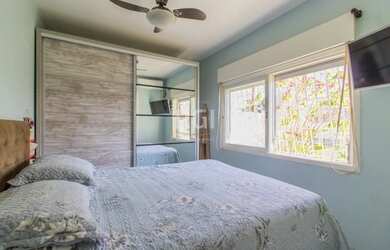 Imagem 2: Porto Alegre - Casa Padrão - Santa Tereza