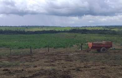 Imagem: A fazenda possui 1200m² de Área e está localizado em Rondon