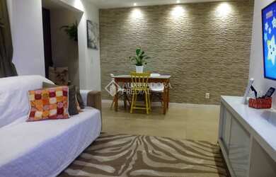 Imagem: O apartamento possui 3 Dormitórios, 2 Banheiros, 2 Vagas na