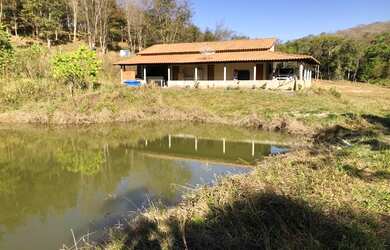 Imagem: A chácara possui 2m² de Área e está localizado em Jardim