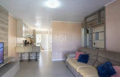 Imagem 2: Casa em Guarujá. Churrasqueira, Varanda, Área de serviçoe94m² de Área