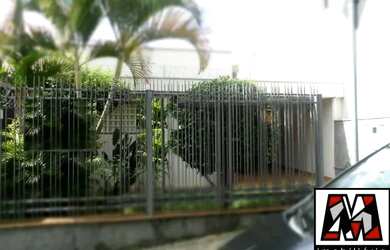 Imagem: A casa possui 2 Dormitórios, 2 Banheiros, 1 Vaga na garagem