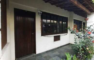 Imagem: A casa em condomínio possui 2 Dormitórios, 3 Banheiros, 1