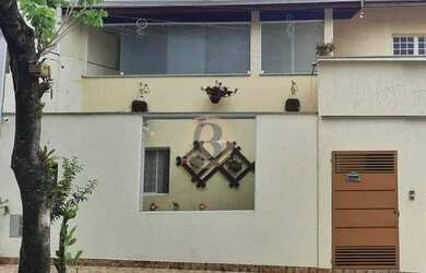 Imagem: A casa possui 3 Dormitórios, 4 Banheiros e 120m² de Área