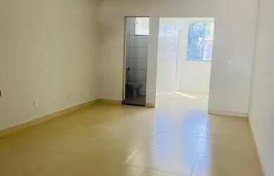 Imagem: A casa possui 3 Dormitórios, 3 Banheiros, 2 Vagas na garagem