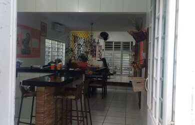 Imagem 9: Casa no aeroporto. Varanda, 150m² de Área, 3 Vagas na garageme3 Dormitórios