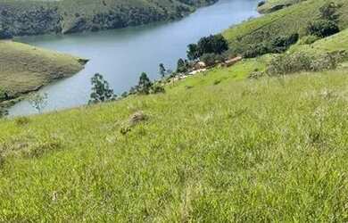 Imagem 3: Terreno com ótima localização possui 1000 metros quadrados em Usina...
