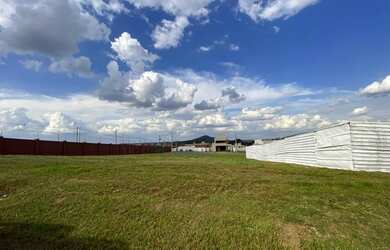 Imagem: O terreno possui 360m² de Área e está localizado em Jardins