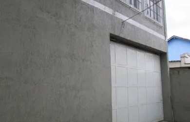 Imagem: O depósito possui 4 Vagas na garagem, 441m² de Área e está