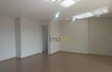 Imagem: O apartamento possui 3 Dormitórios, 4 Banheiros, 4 Vagas na