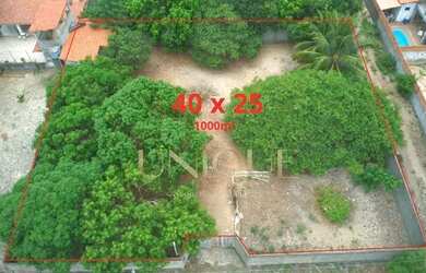 Imagem: O terreno possui 1000-0m² de Área e está localizado em Zona