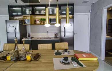 Imagem: O apartamento possui 2 Dormitórios, 1 Banheiro, 1 Vaga na garagem