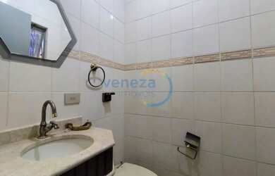 Imagem 4: Casa Residencial com 4 quartos para alugar por R$ 5200.00, 185.00 m2 - SAN CONRADO - LONDR