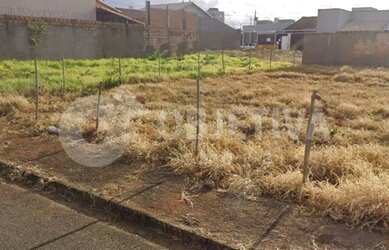 Imagem: O terreno possui 250m² de Área e está localizado em Jardim