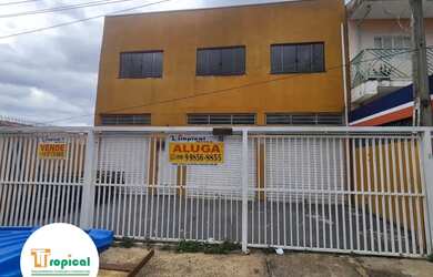 Imagem: O depósito possui 5 Vagas na garagem, 308m² de Área e está