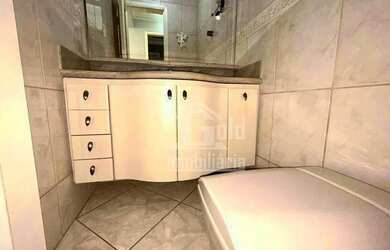 Imagem 8: Apartamento com 3 Quartos, 133m² no Centro