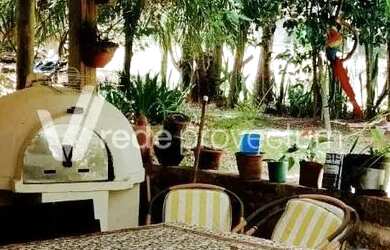 Imagem: A casa possui 4 Dormitórios, 4 Banheiros, 3 Vagas na garagem