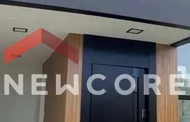 Imagem: A casa possui 3 Dormitórios, 3 Banheiros, 2 Vagas na garagem