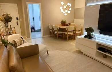 Imagem: O apartamento possui 4 Dormitórios, 4 Banheiros, 2 Vagas na