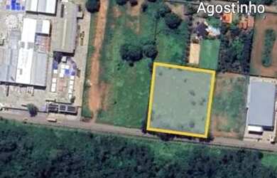 Imagem: O terreno possui 10.000m² de Área e está localizado em Sítio