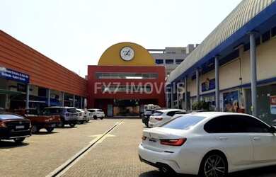 Imagem: O depósito possui 1 Vaga na garagem, 30m² de Área e está