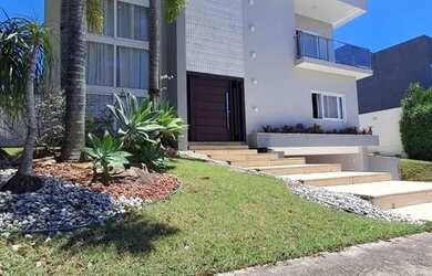 Imagem: A casa em condomínio à venda possui 3 Dormitórios, 4 Banheiros