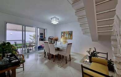 Imagem: A casa em condomínio possui 3 Dormitórios, 3 Banheiros, 4