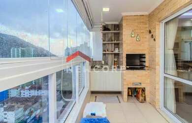 Imagem: O apartamento possui 2 Dormitórios, 2 Banheiros, 2 Vagas na