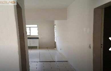 Imagem: A casa possui 2 Dormitórios, 2 Banheiros, 4 Vagas na garagem