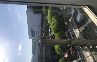 Imagem: A kitnet possui 1 Dormitório, 1 Banheiro, 1 Vaga na garagem